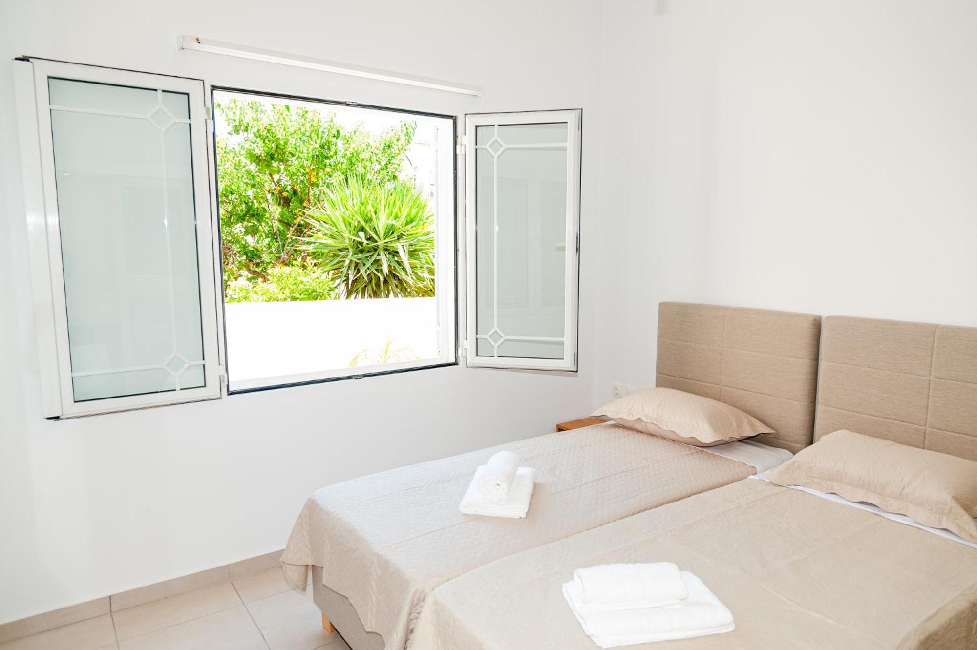 Garden Luxury Villaer Khania